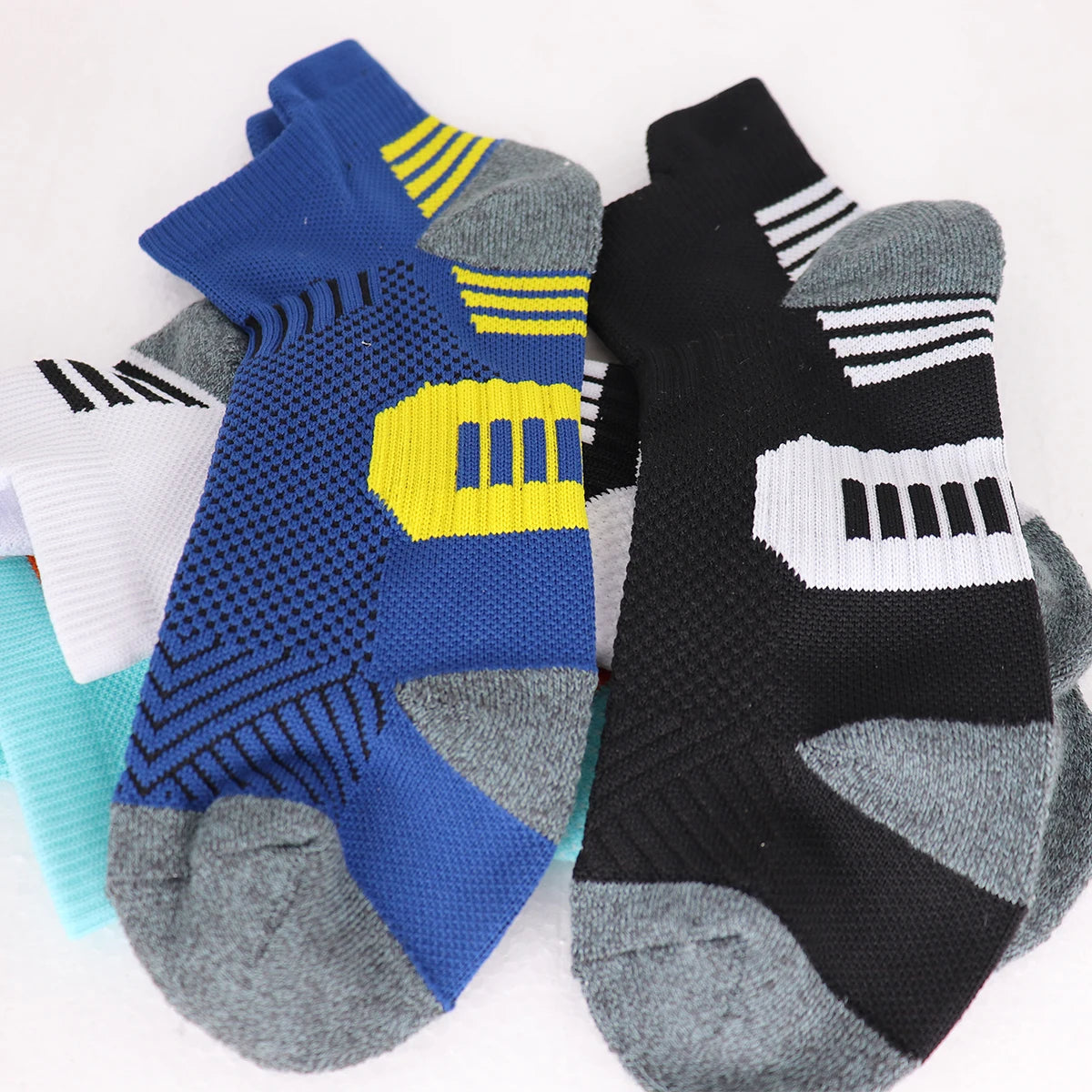 3/9 Pairs Non-Slip Sports Socks for Men & Women Thickened Towel Bottom Professional Running Fitness Training Basketball Socks